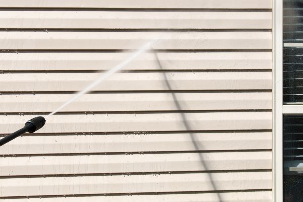 Wall Cleaning Service in Akron