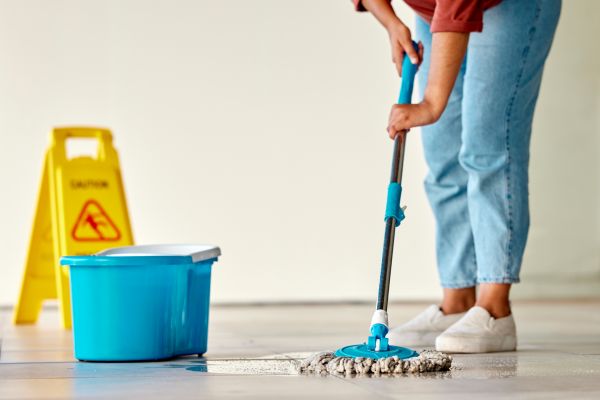 Mopping Service in Akron
